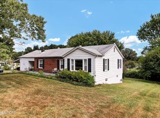 706 Metler Dr, Knoxville, TN 37912