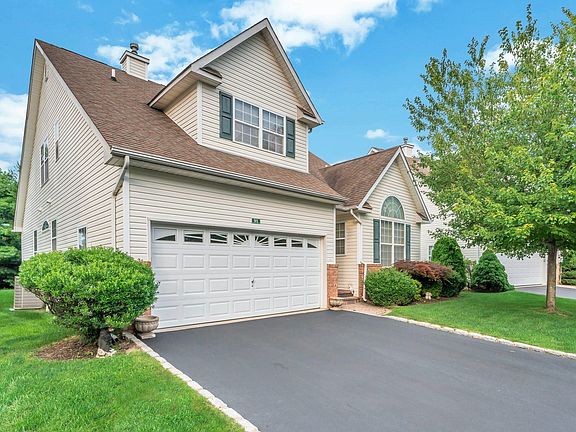 2nd image of 91 Constantine Way #91