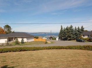 1864 Edgewood Dr, Camano Island, WA 98282