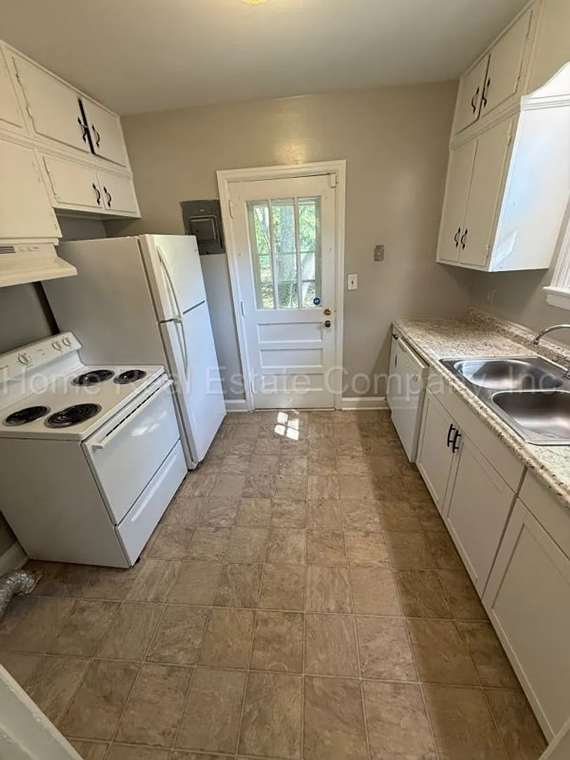 1442 Revere Road — Photo 4