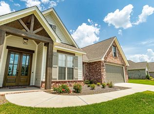 11 Steerforth Dr, Hattiesburg, MS 39402