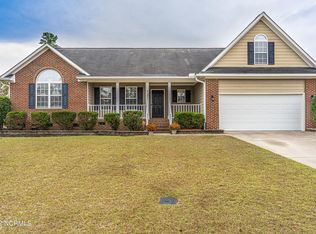 121 Blue Water Dr, Raeford, NC 28376