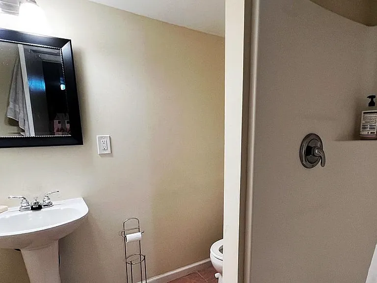 230 Chelsea Cir — Photo 19