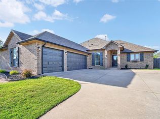 2824 NW 168th St, Edmond, OK 73012
