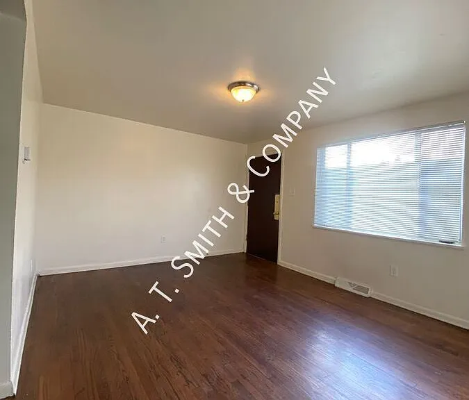 1292 Benton St — Photo 6
