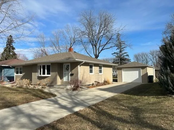 803 Brian St, Marshall, MN 56258