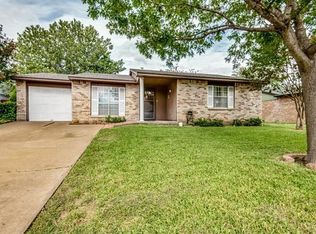 2203 Brookdale Dr, Arlington, TX 76014