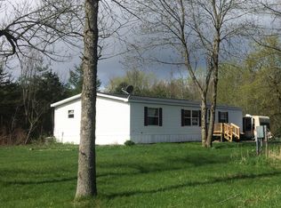 15 Canoe Rd, Grand Isle, VT 05458