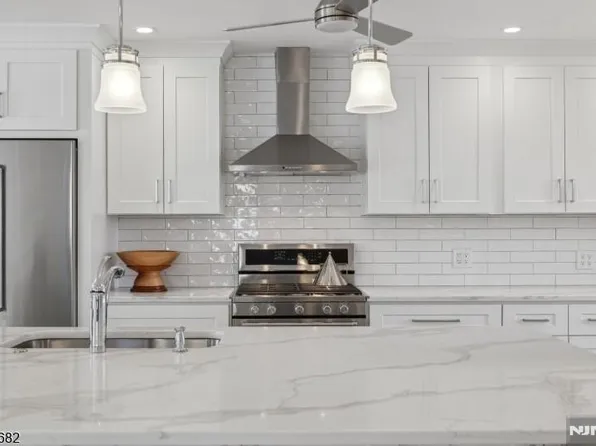 96 Giordano Dr, West Orange, NJ 07052