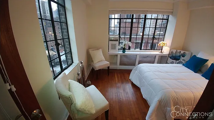 Sold by City Connections Realty | media 14