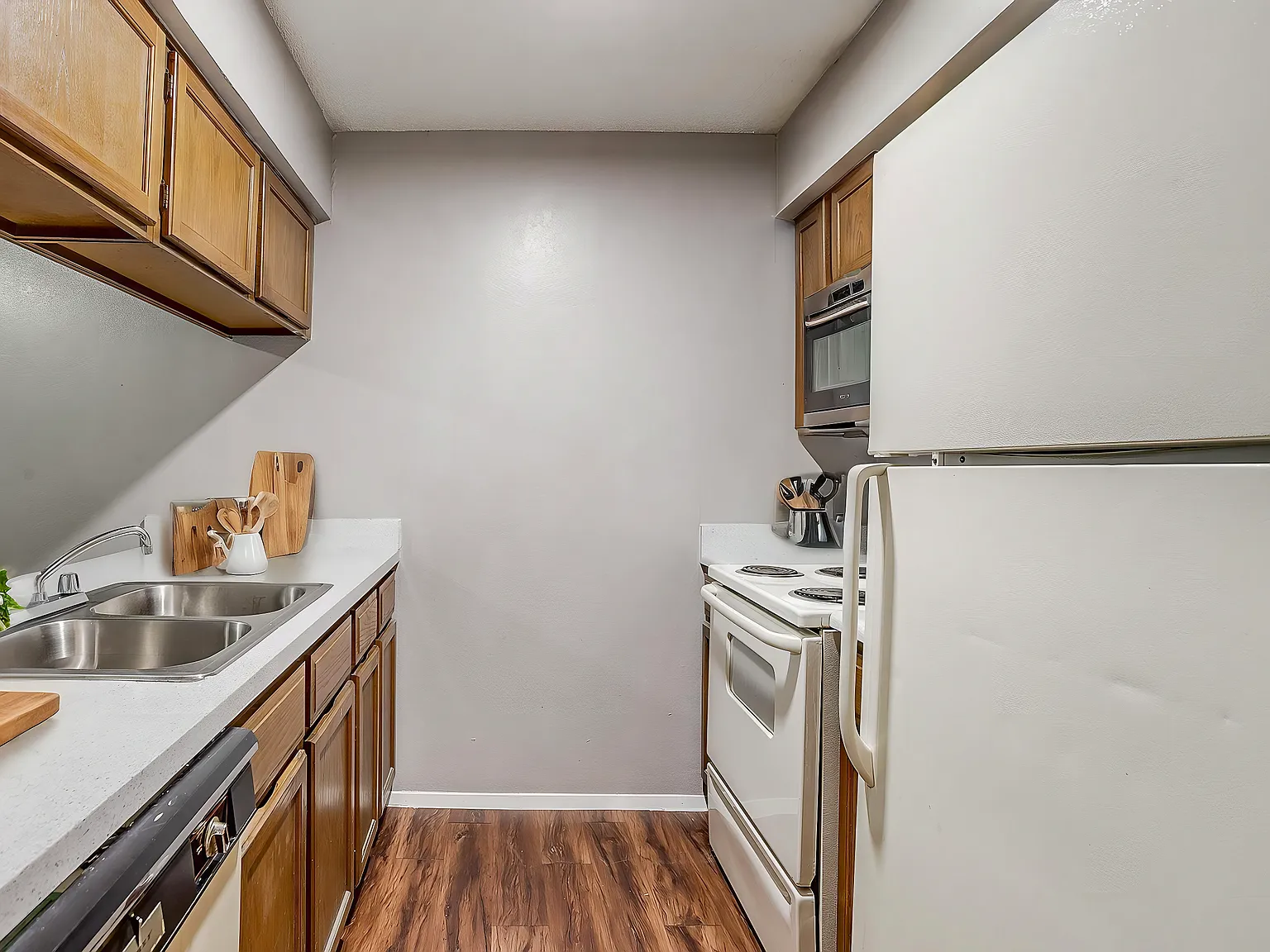 River Ranch Apartments — Photo 2