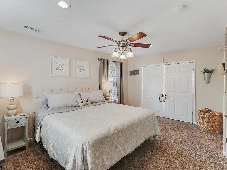 15570 Traverser Ct — Photo 17