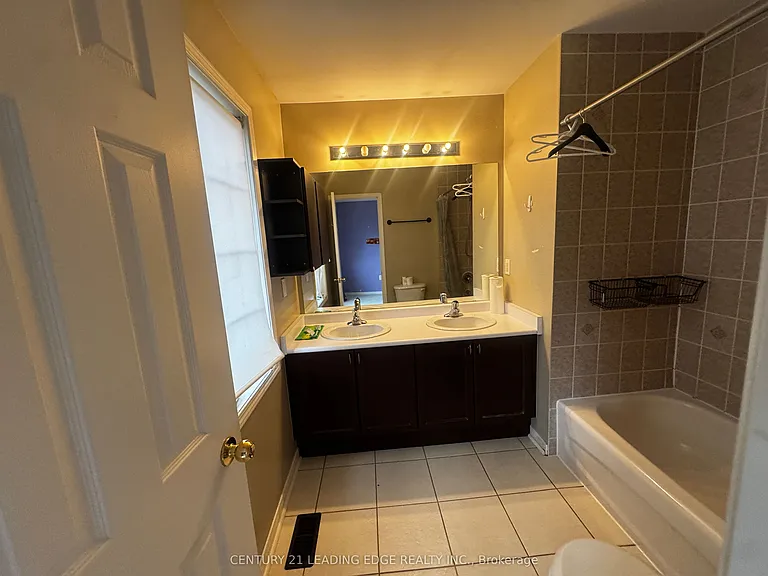 13 Prince William Dr #UPPER — Photo 11