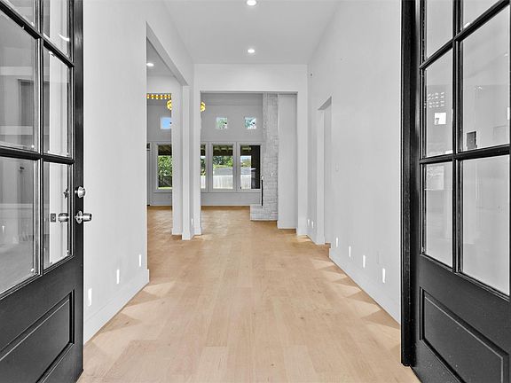 4th image of 1806 De Milo Dr