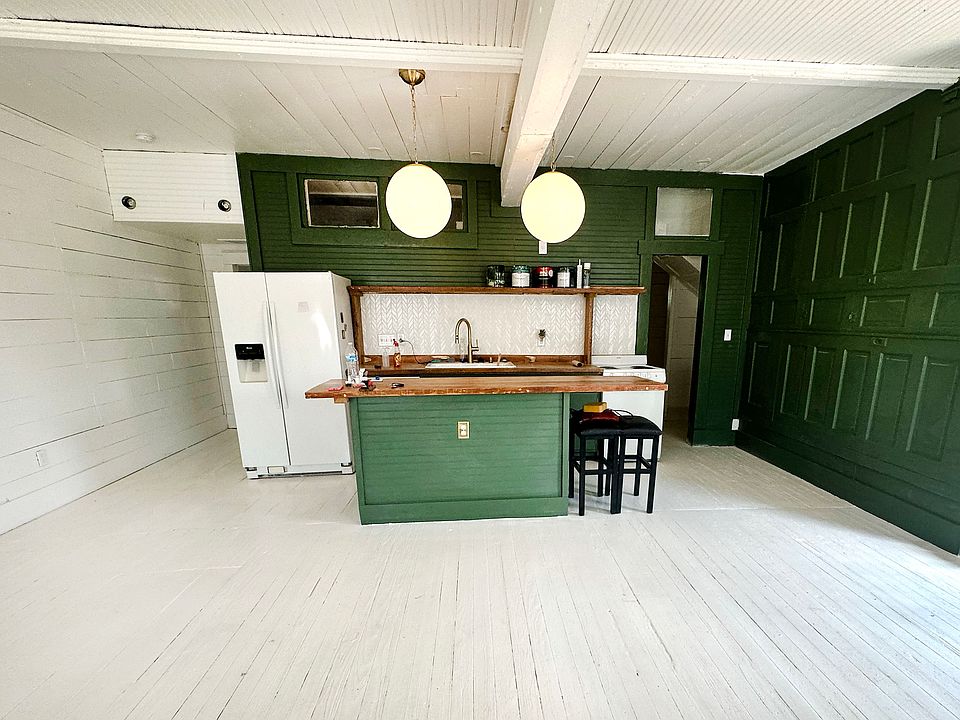 Living/Kitchen