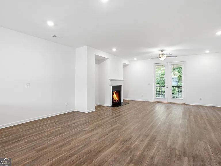 3524 Mount Blue Ave — Photo 4
