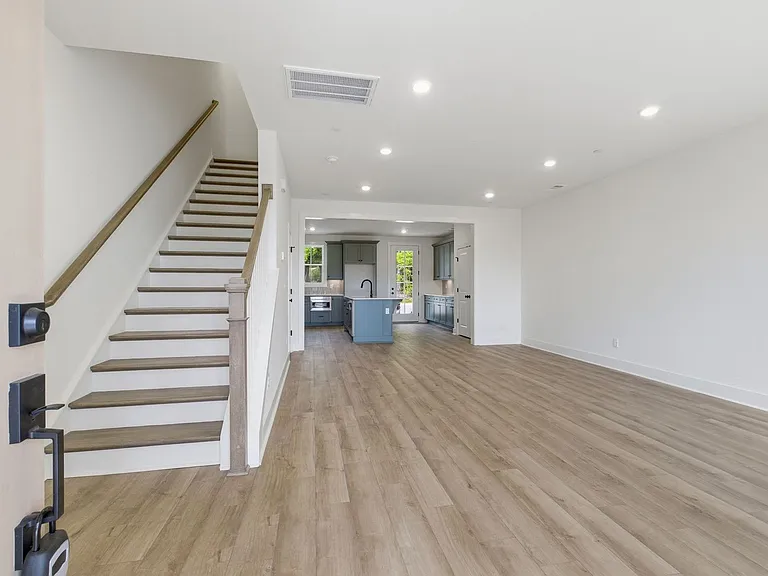 124 Nearwater Pl #5 — Photo 4