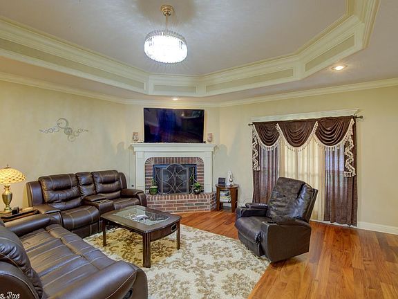 3rd image of 3506 Trotter Ln