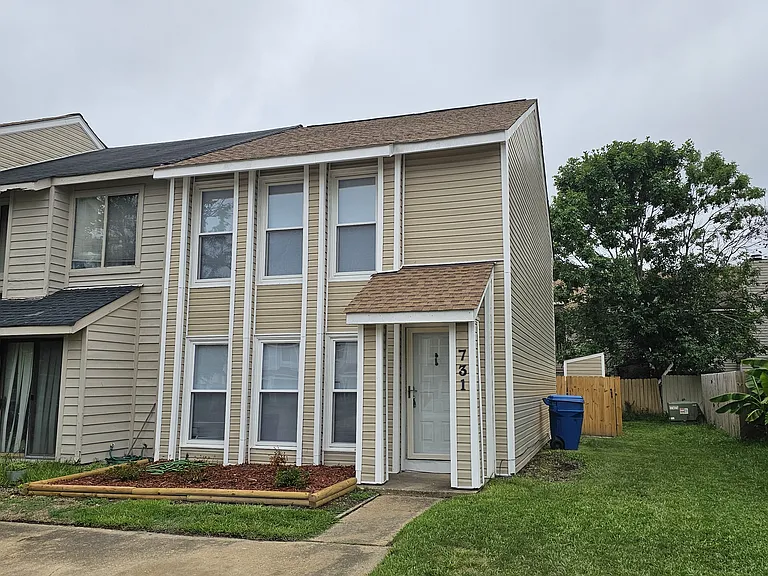 731 Woodbox Dr — Photo 1