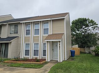 731 Woodbox Dr, Virginia Beach, VA 23462