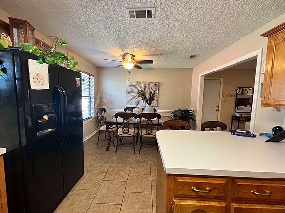 5th image of 3805 Eastwood Cir