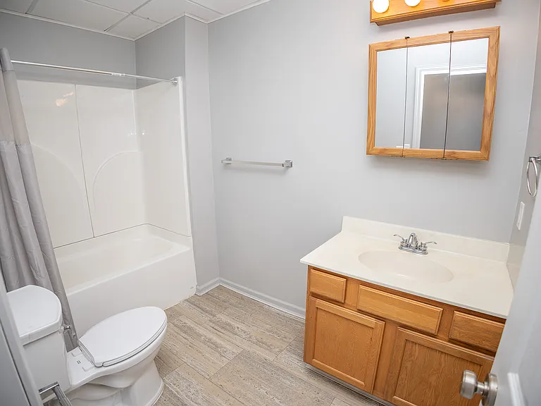 202 E Franklin St #1 — Photo 13