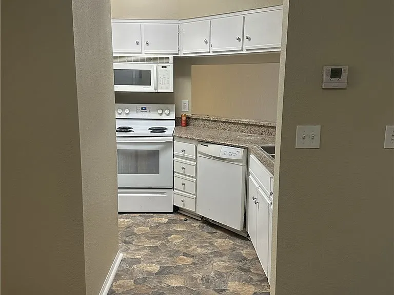 10655 Lemon Ave #1204 — Photo 7