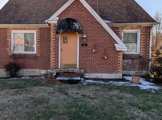 227 E Weaver St, Clinton, TN 37716