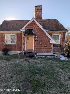 227 E Weaver St, Clinton, TN, 37716