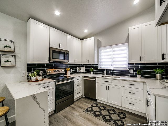 1st image of 8410 Republic Dr