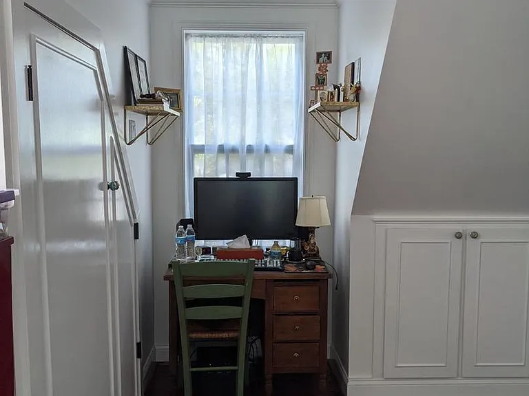 4910 Crescent St — Photo 25