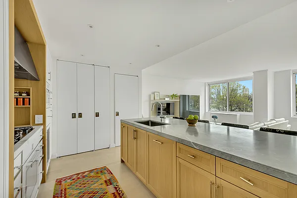 Rented by Compass | media 20