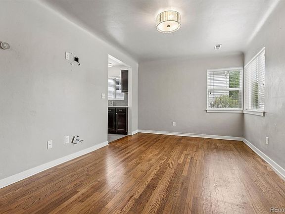 5th image of 2536 S Race Street