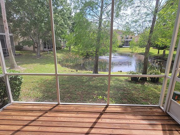 3rd image of 273 Valencia Cir #1