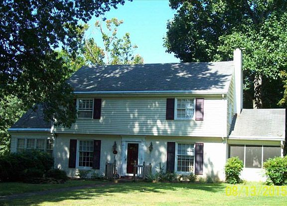 4th image of 145 Confederate Ave