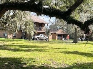 17603 Jungman Rd, Damon, TX 77430