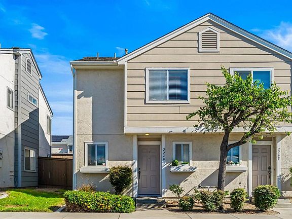 2nd image of 2240 Kings View Cir