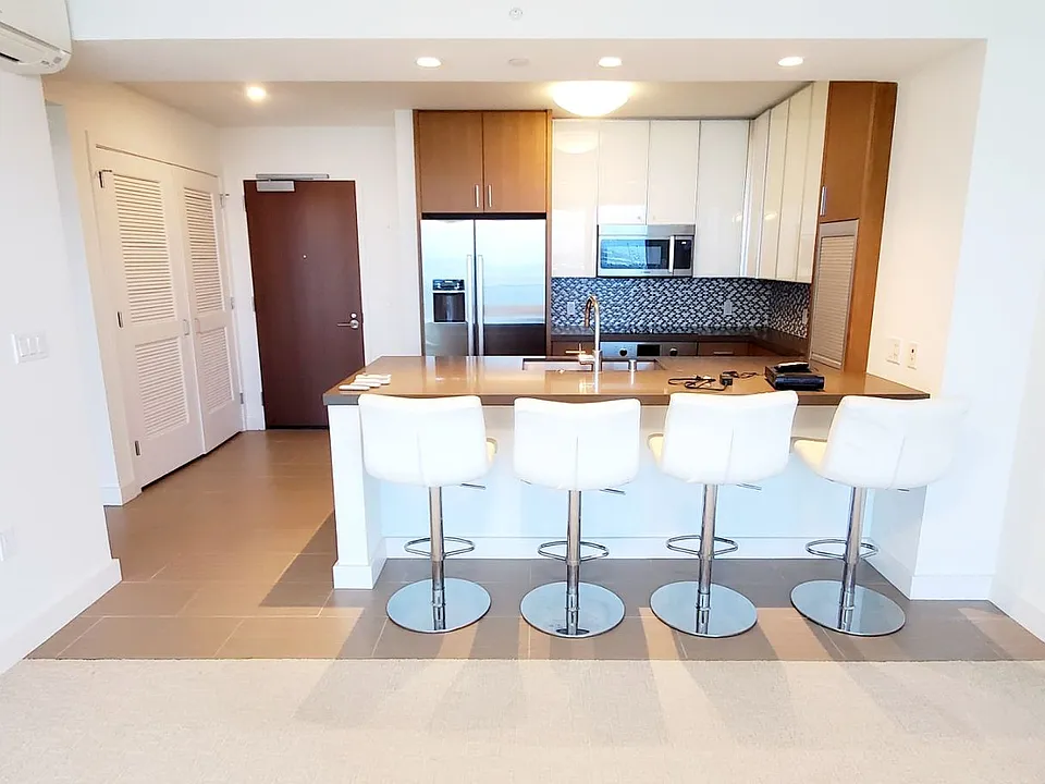 600 Ala Moana Blvd #2504
