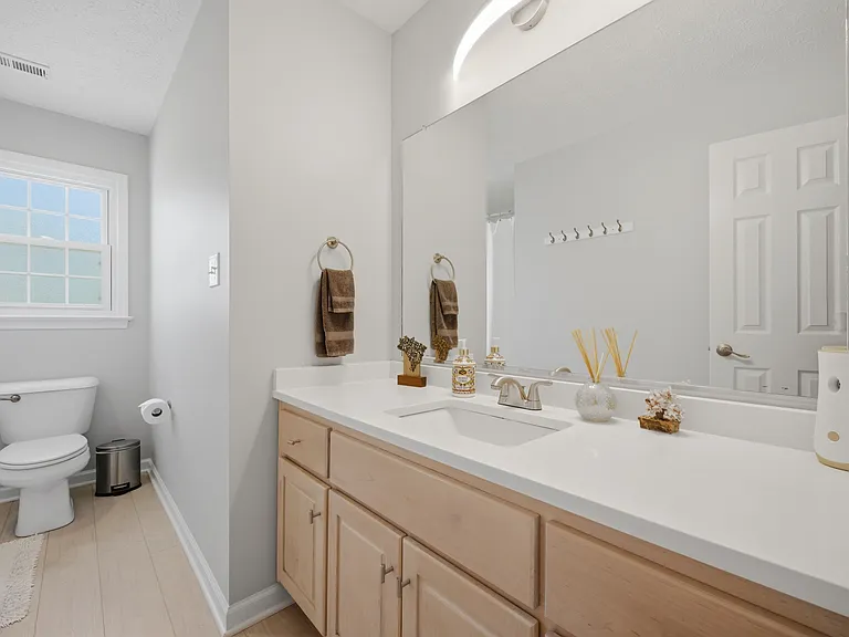 103 Jessica Dr — Photo 15