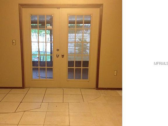 2nd image of 1918 Rolling Green Cir