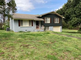 1169 Grandview Dr, Roanoke, AL 36274