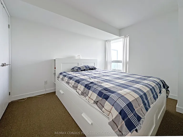 160 Flemington Rd #1116 — Photo 9