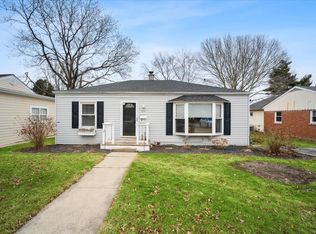 29 N Linden Ave, Palatine, IL 60074
