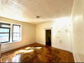 1022 E 36th St, Brooklyn, NY
