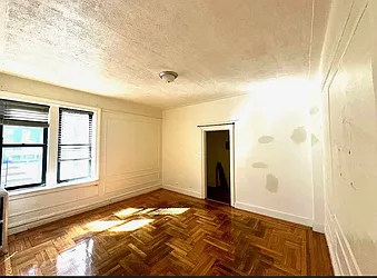 1022 East 36th Street, #4C
