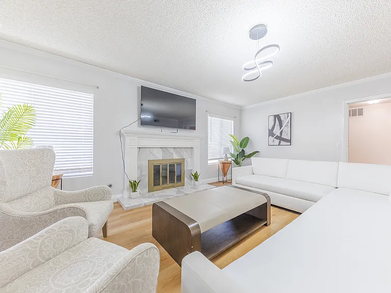 518 E La Sierra Dr — Photo 7
