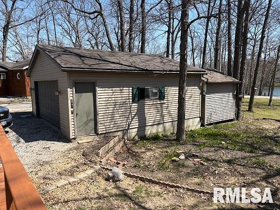 2nd image of 15871 N Lake Rd