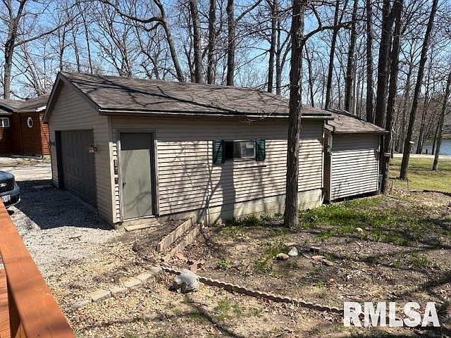 15871 N Lake Rd, Girard, IL 62640 | Zillow