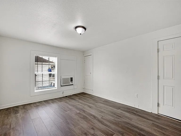 4901 Stimson St #7 — Photo 6