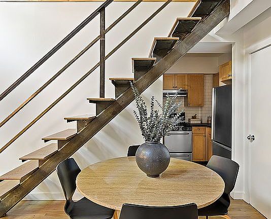 3rd image of 569 Carroll St APT 1